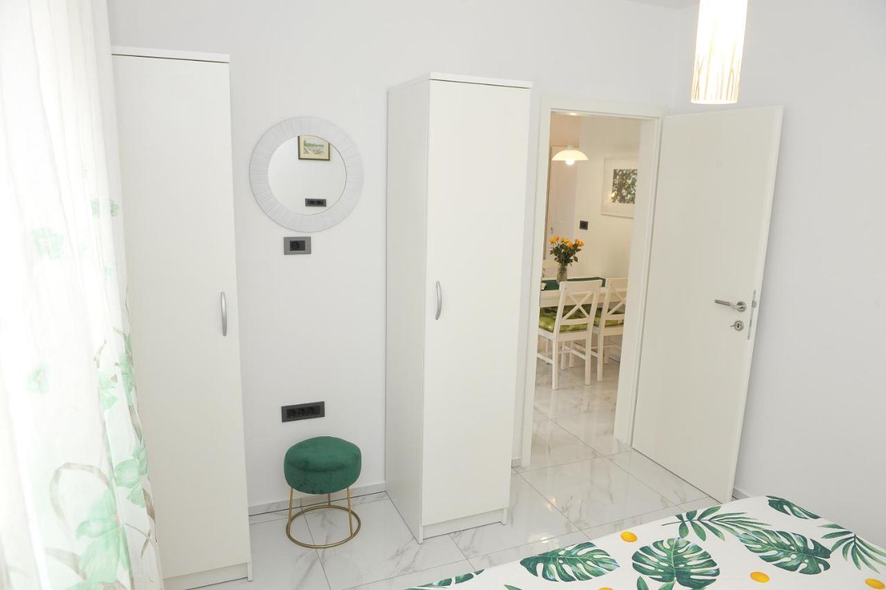 Ondina Apartments Pula Exterior foto